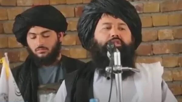 طالبان:  حتی با بمب اتم هم منع آموزش زنان را لغو نمی کنیم