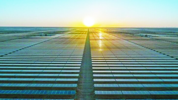 آرامکو به سازندگان نیروگاه خورشیدی عربستان پیوست