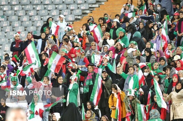 شورای عالی امنیت ملی ورود زنان  به ورزشگاه‌های فوتبال را تصویب کرد