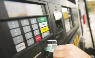 کارت‌های اضطراری سوخت جایگاه‌ها جمع‌آوری نشده‌اند