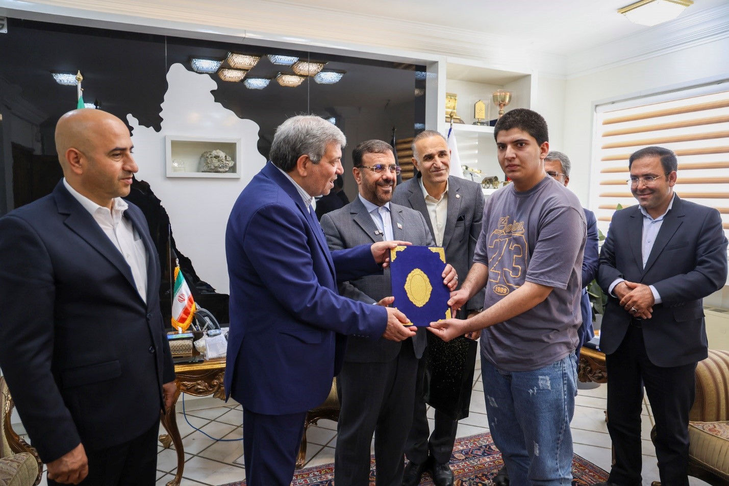 حمایت ویژه از زنان سرپرست خانوار و شناسایی معلولان نیازمند در دستور کار مدیریت استان قرار گیرد