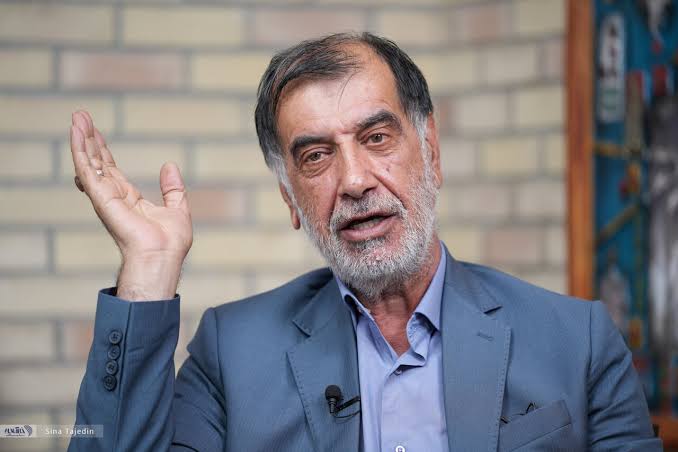 عده‌ای در میادین یک دفعه راه می افتند که «آقا ما مذاکره نداریم»؛  بیخود کردید که مذاکره ندارید؛ اصلاً نتیجه جنگ در مذاکره مشخص می‌شود
