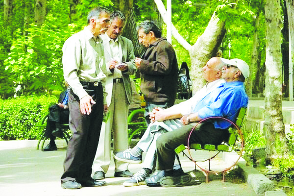 پرداخت وام ۵۰ میلیون تومانی  به حدود ۳۰ هزار بازنشسته و وظیفه‌بگیر
