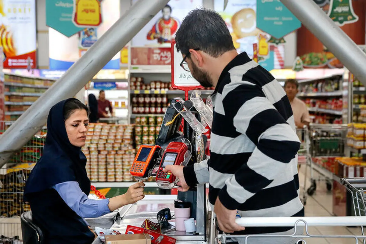 اعتبار خرید حکمت کارت شاغلین نیروهای مسلح ۱۵ میلیون تومان شد
