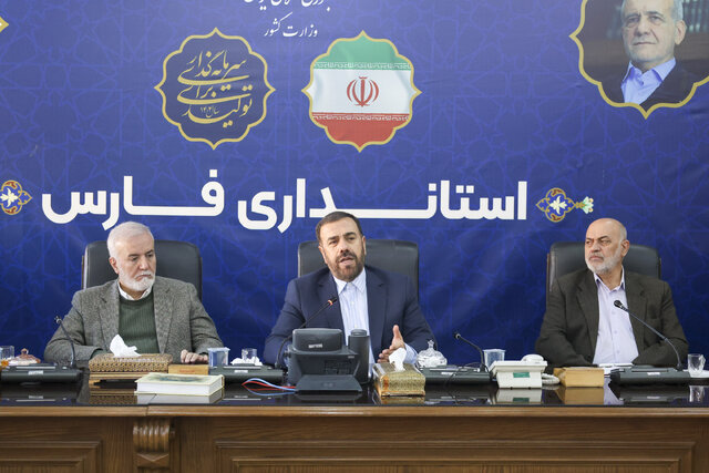 تمام ارکان مدیریتی استان برای بهبود شرایط معیشتی مردم بسیج شده‌اند